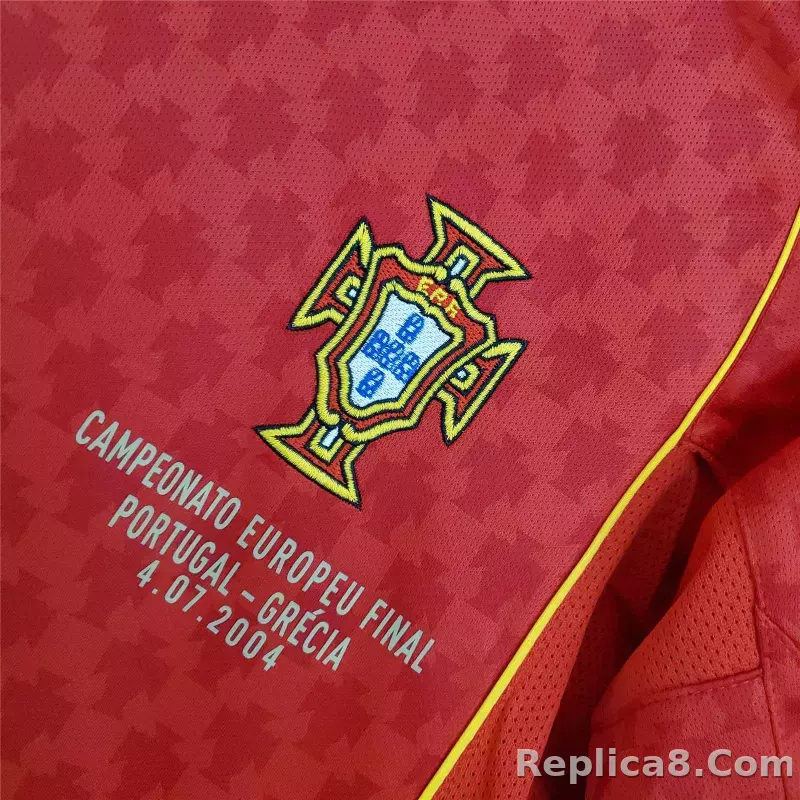 2004 Portugal C.Ronaldo #17 Euro Cup Home Retro Jersey - detail