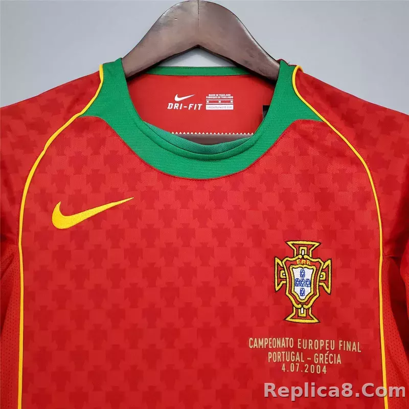 2004 Portugal C.Ronaldo #17 Euro Cup Home Retro Jersey - detail