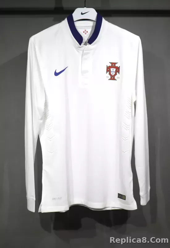 2014 Portugal  World Cup Away Retro Jersey Player Edition - detail