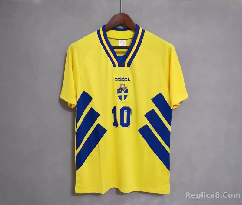 1994 Sweden World Cup Home Soccer Retro Jersey - detail