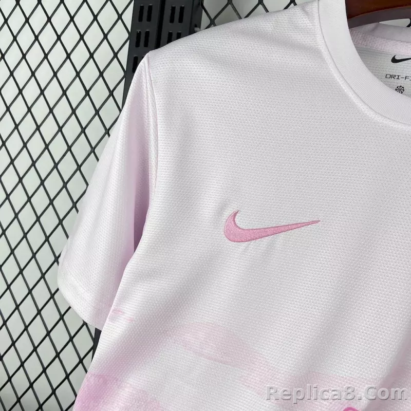 2025 Brazil Cristo Redemption Pink Special Edition T-Shirt - detail