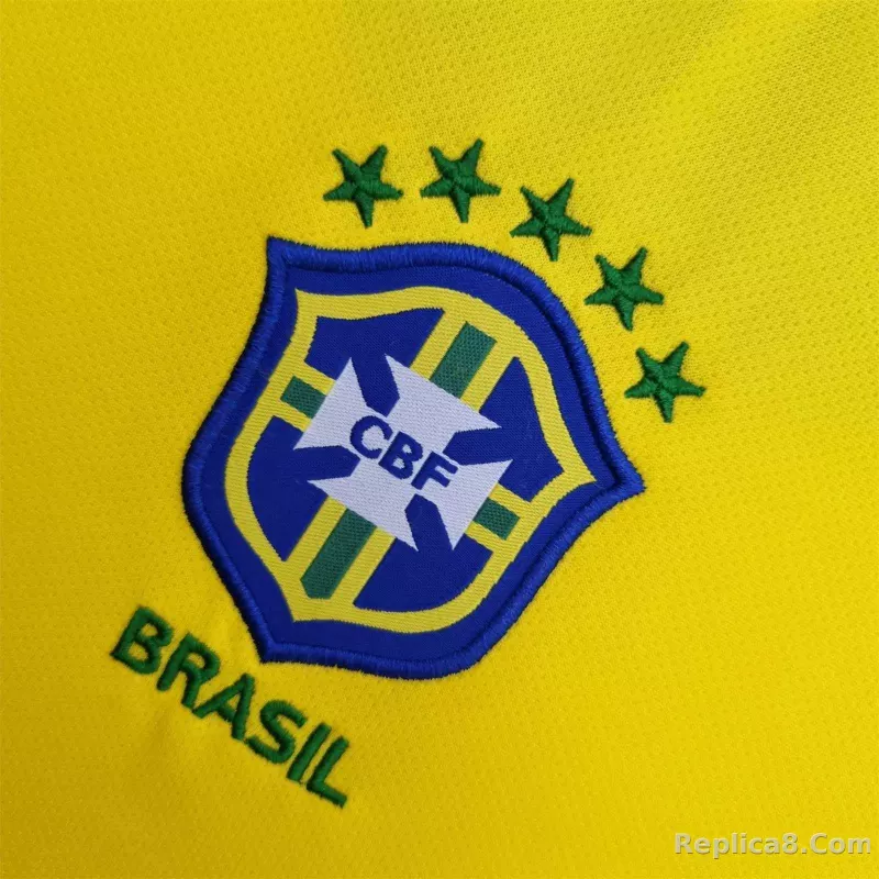 2004 Brazil World Cup Home Retro Jersey - detail