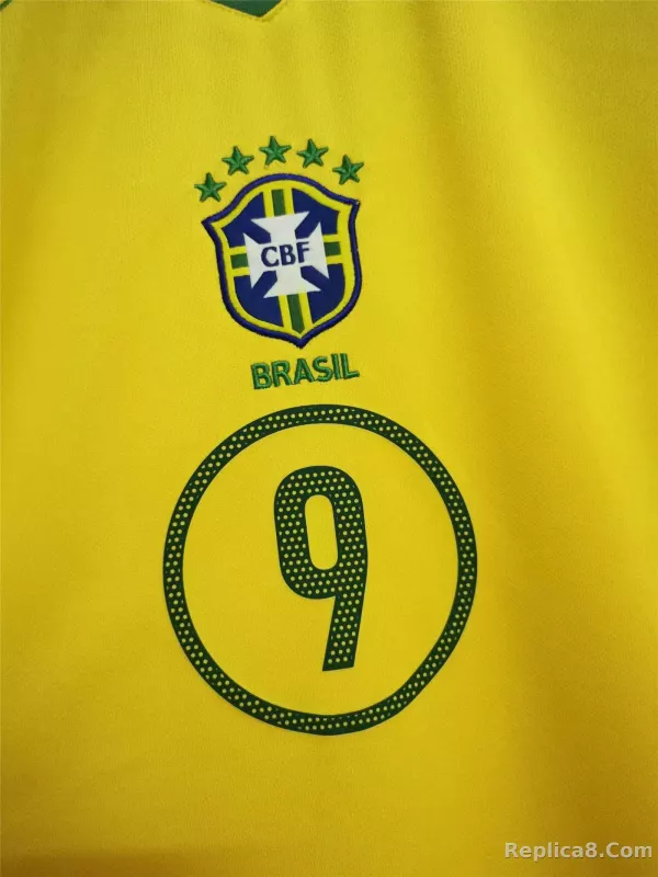 2004 Brazil World Cup Home Retro Jersey - detail