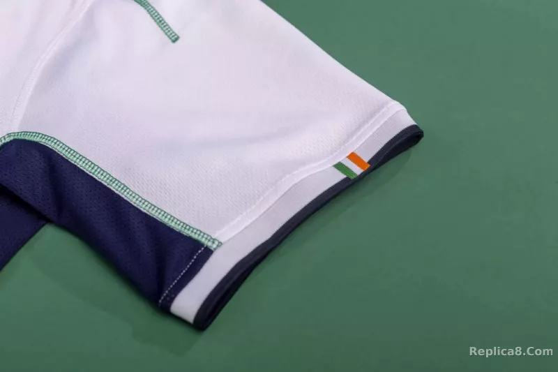 2002 Ireland Away Retro Jersey - detail