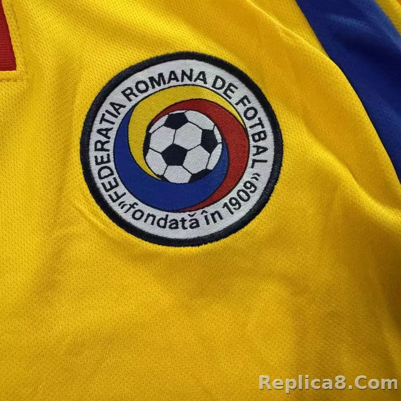 2000 Romania Home Football Retro Jersey - detail