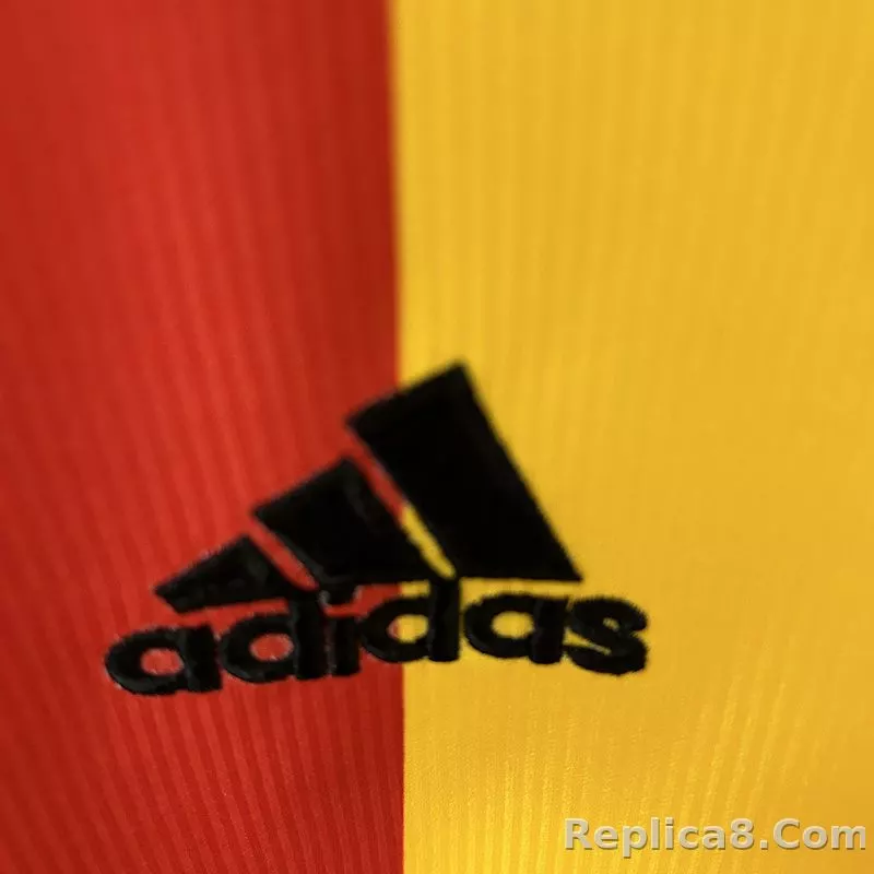 99-00 Galatasaray S.K. Home Retro Jersey - detail