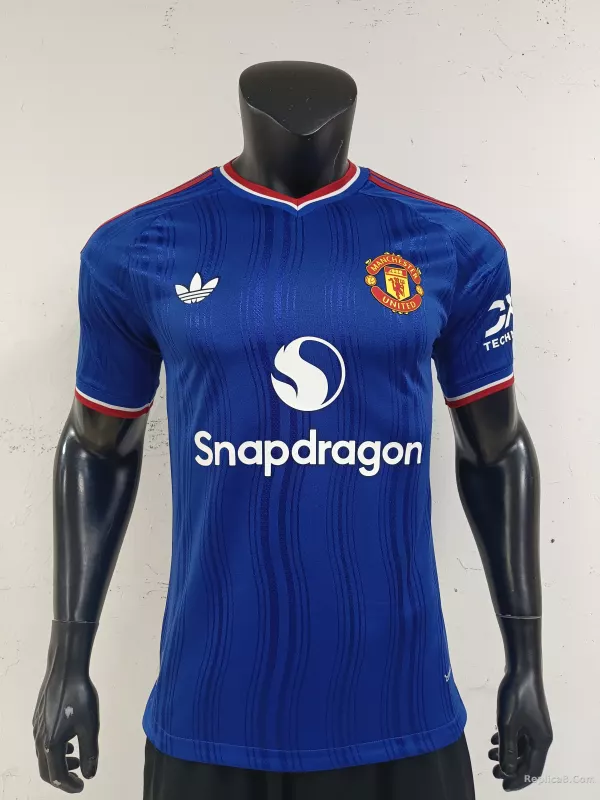 26-27 Manchester United Away Jersey - detail