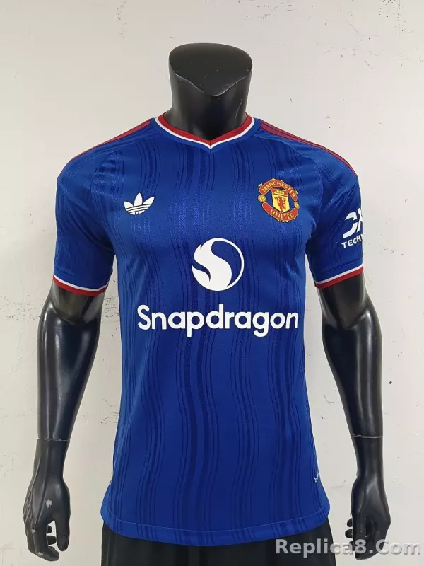 -27 Manchester United Away Jersey - detail