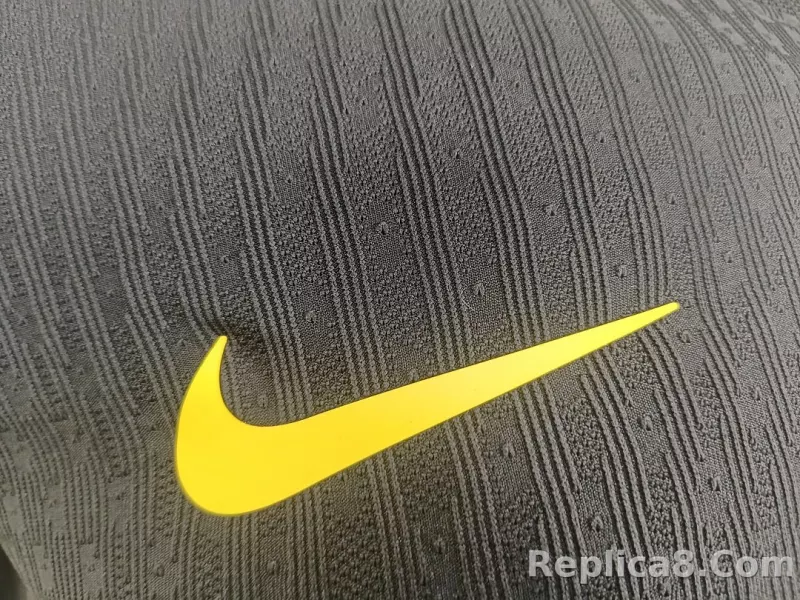 -27 Chelsea Away Jersey - detail