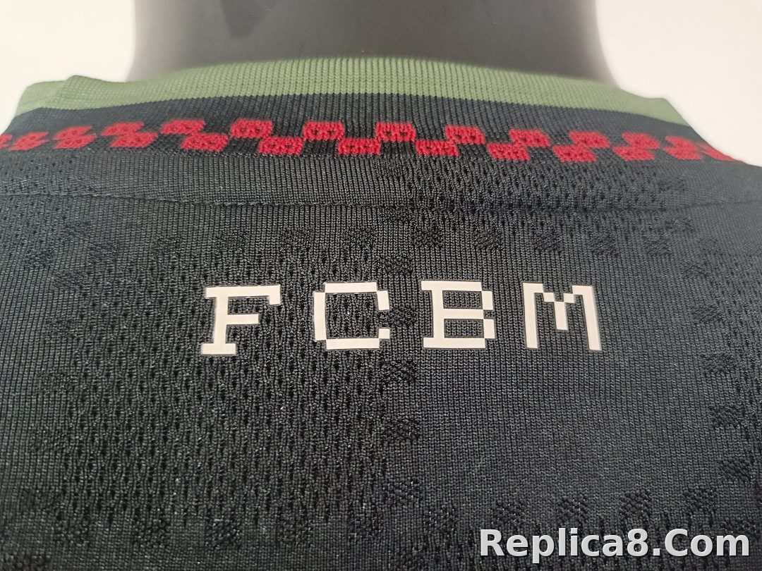 Bayern Munich Second Away Jersey - detail