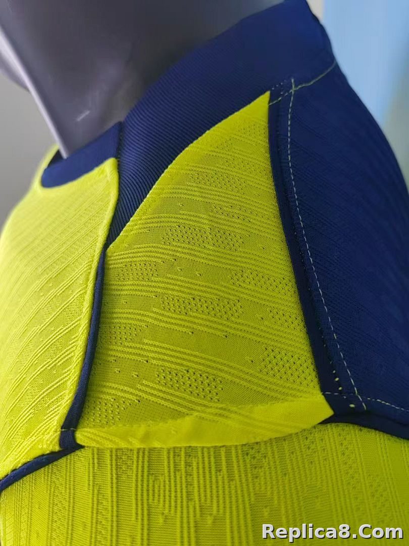 Tottenham Second Away Jersey - detail