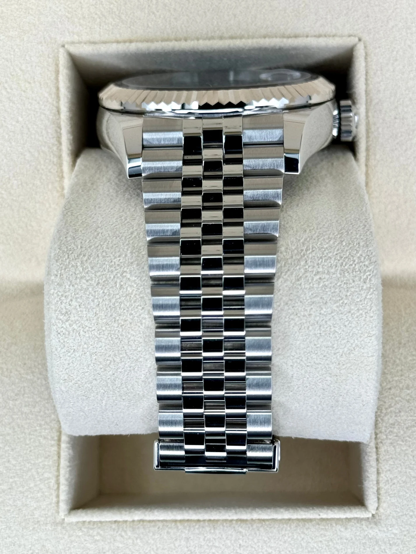 Superclone Rolex Sky-Dweller 42 mm Bright blue Dial 336934 Jubilee - gallery