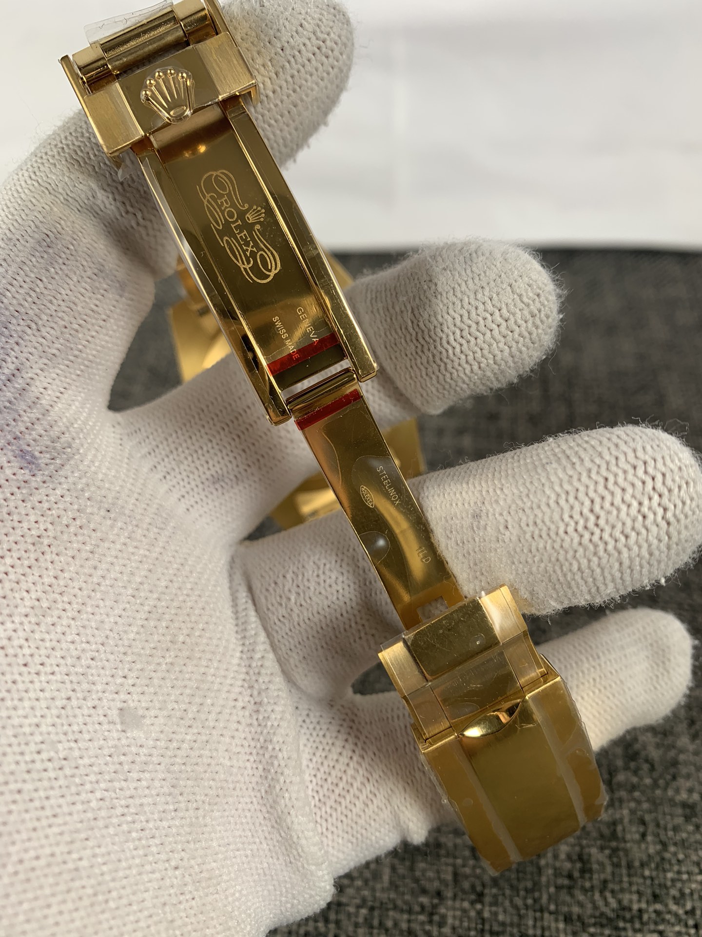 Rolex Submariner 40mm 116618LB-0003 - gallery