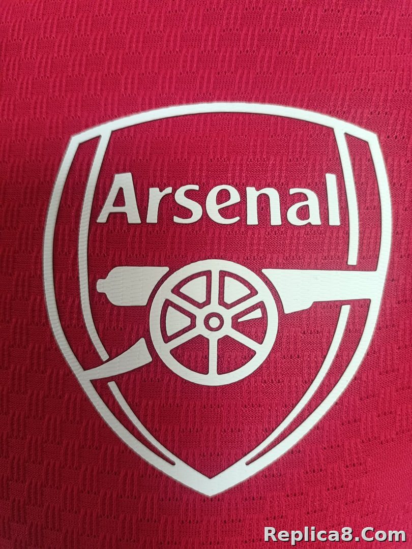 26-27ArsenalHome - detail