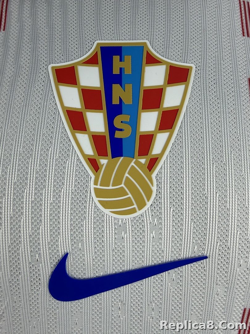 26-27CroatiaHome - detail