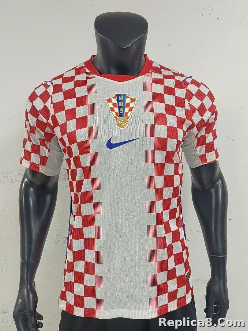 26-27CroatiaHome - detail