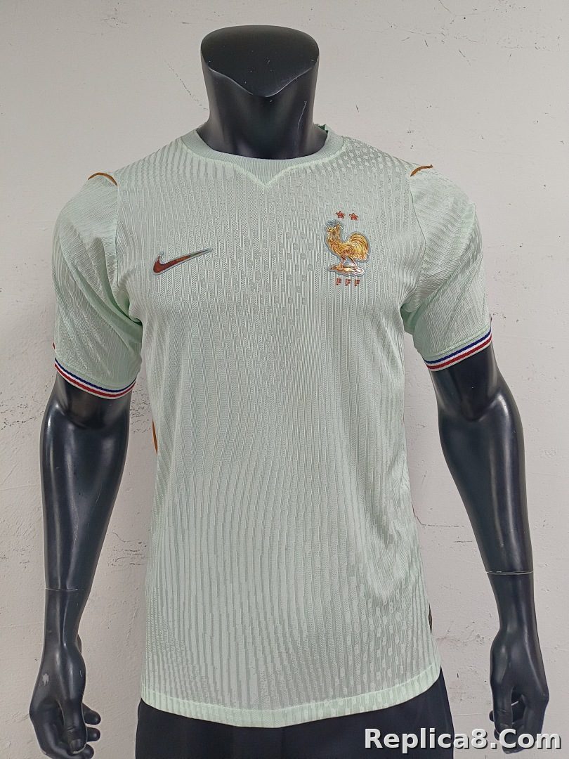 2026FranceAway - detail