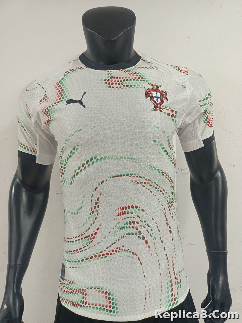 PortugalAway - detail