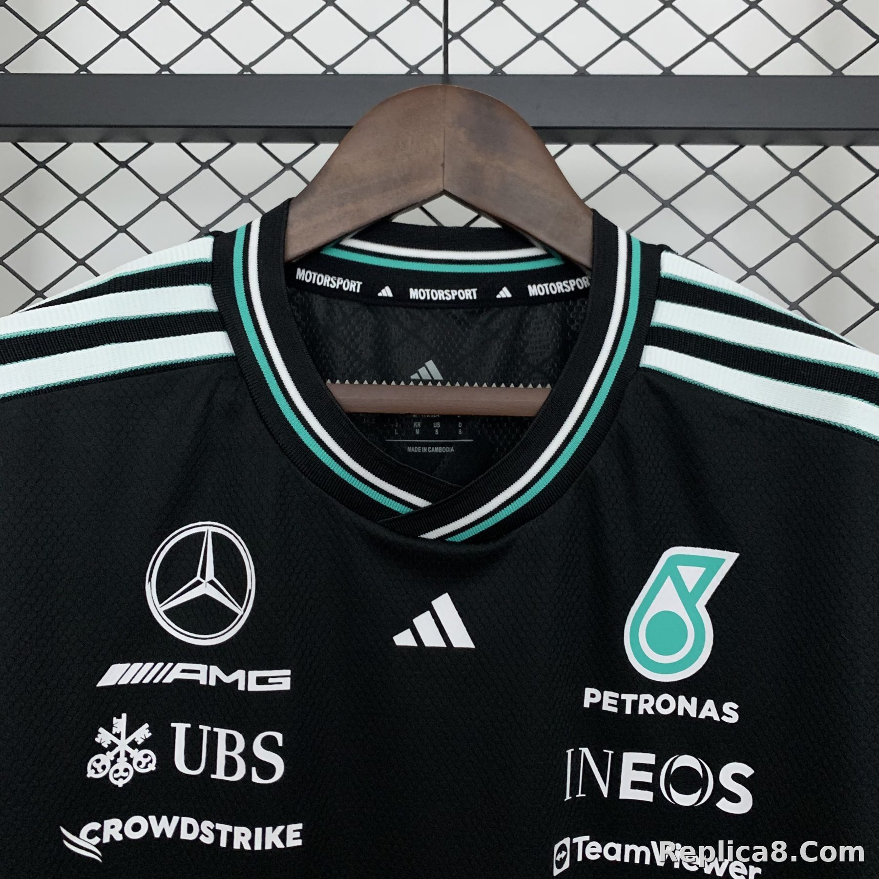 Mercedes AMG Petronas F1 Racing Team Black Driver T-Shirt 2025 - detail