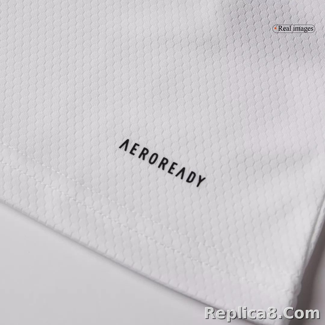 Mercedes AMG Petronas F1 Racing Team White T-Shirt 2025 - detail