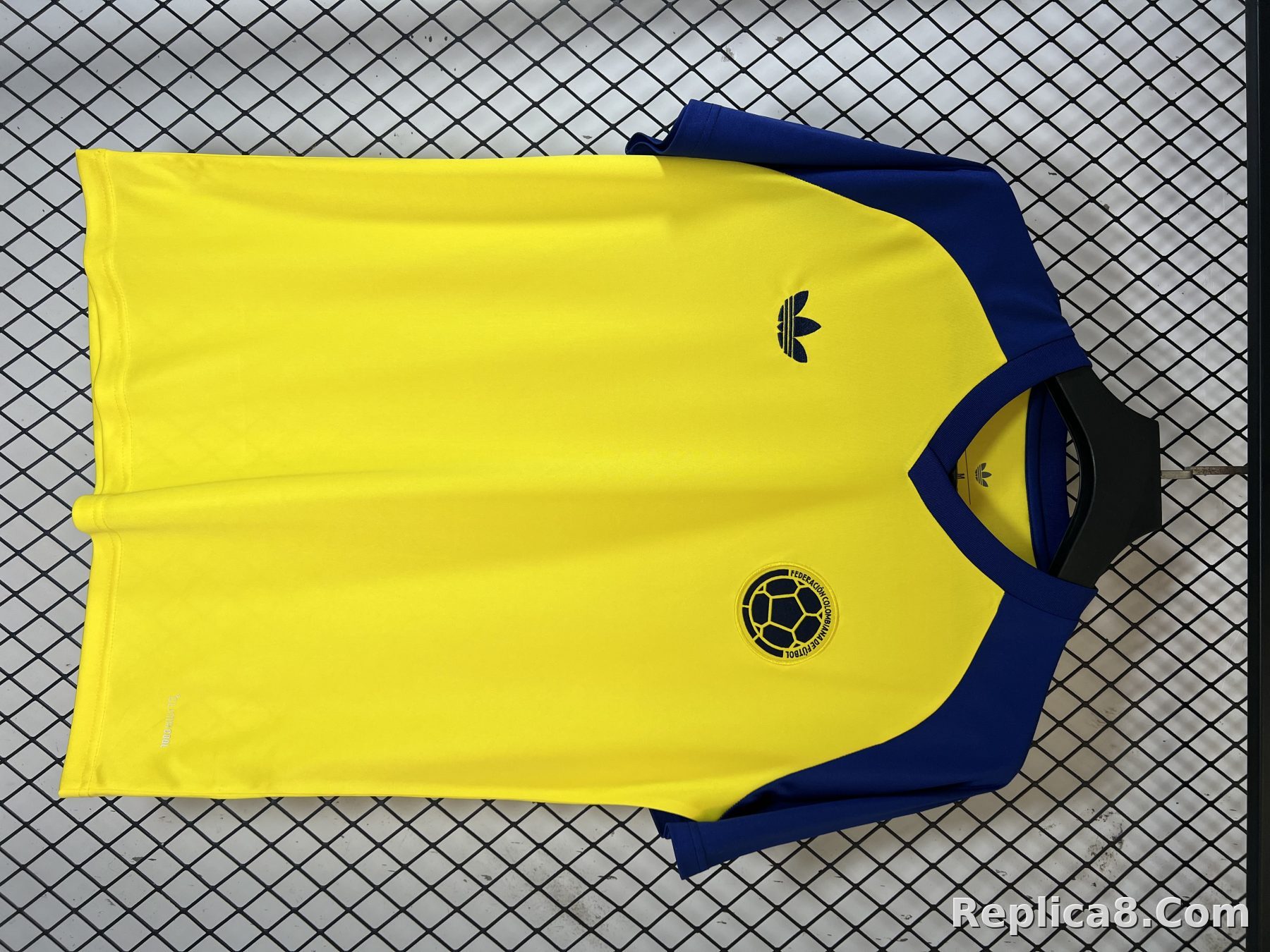 Yellow Colombia Pre-match Jersey - detail