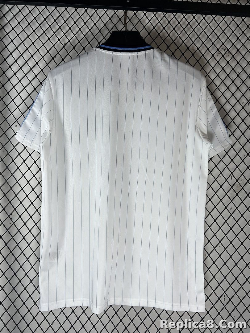White Argentina - detail