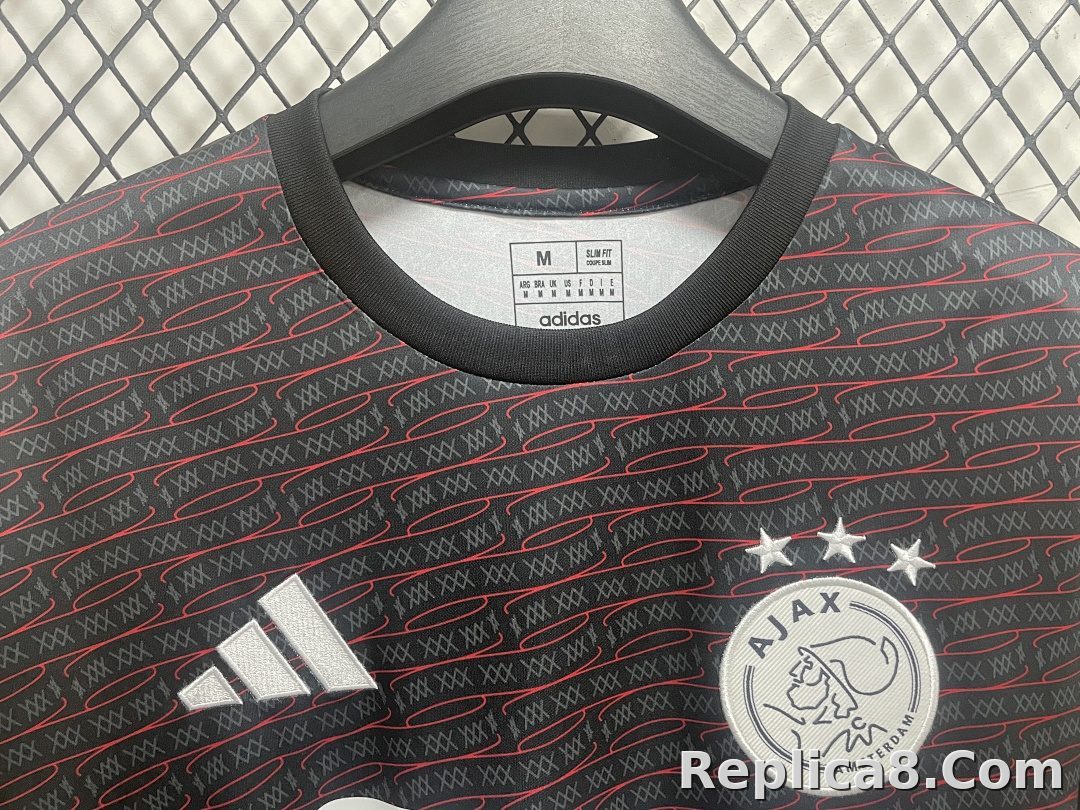 Ajax Training Jersey S-4 XL - detail