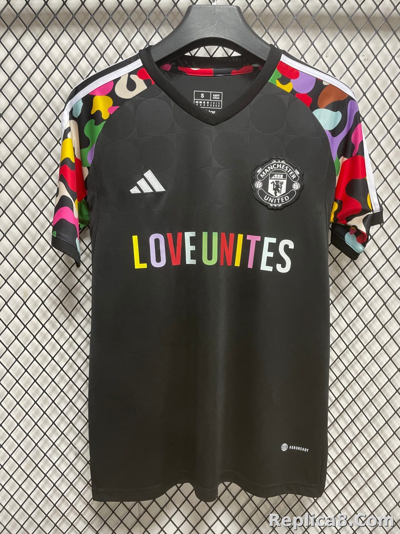 Manchester United Training Jersey - detail