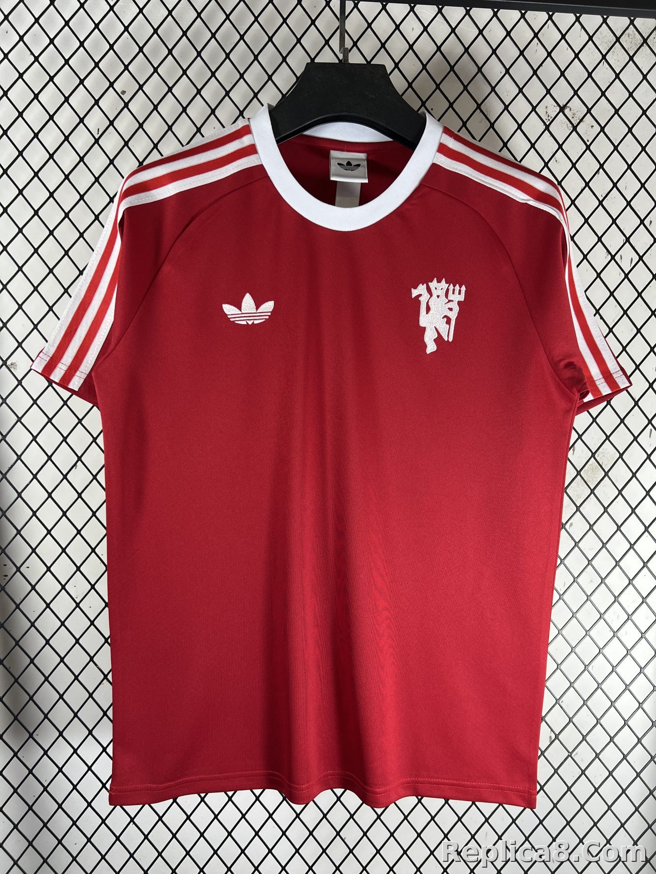 Red Manchester United Training Jersey - detail