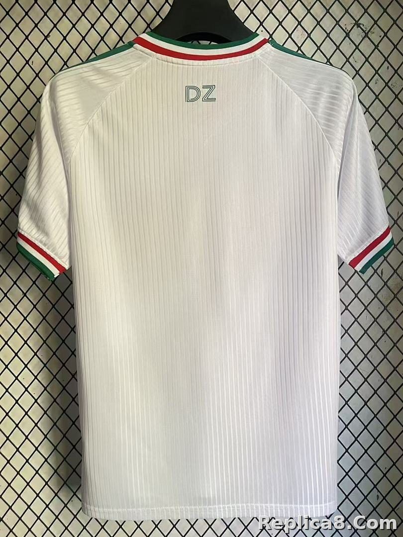 White Algeria Special Edition - detail
