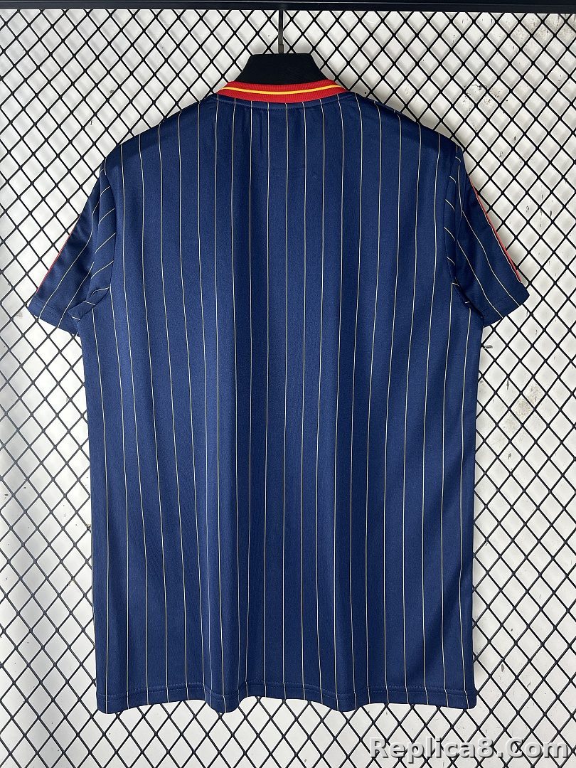 Navy Spain Retro - detail