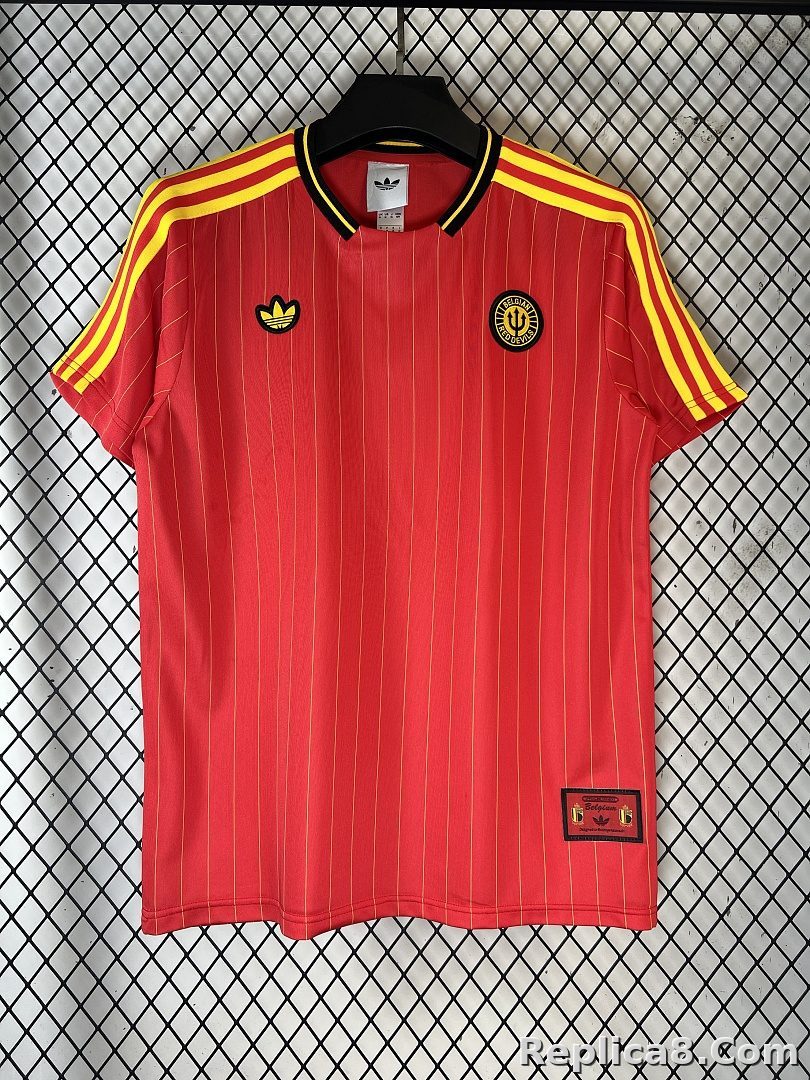 Red Belgium Retro - detail