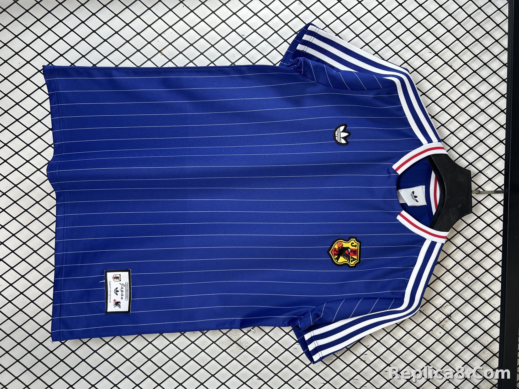 Blue Japan Retro - detail