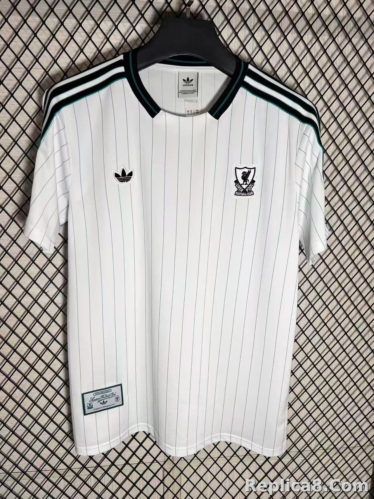 Liverpool Retro版 T-Shirt White S到4 x L