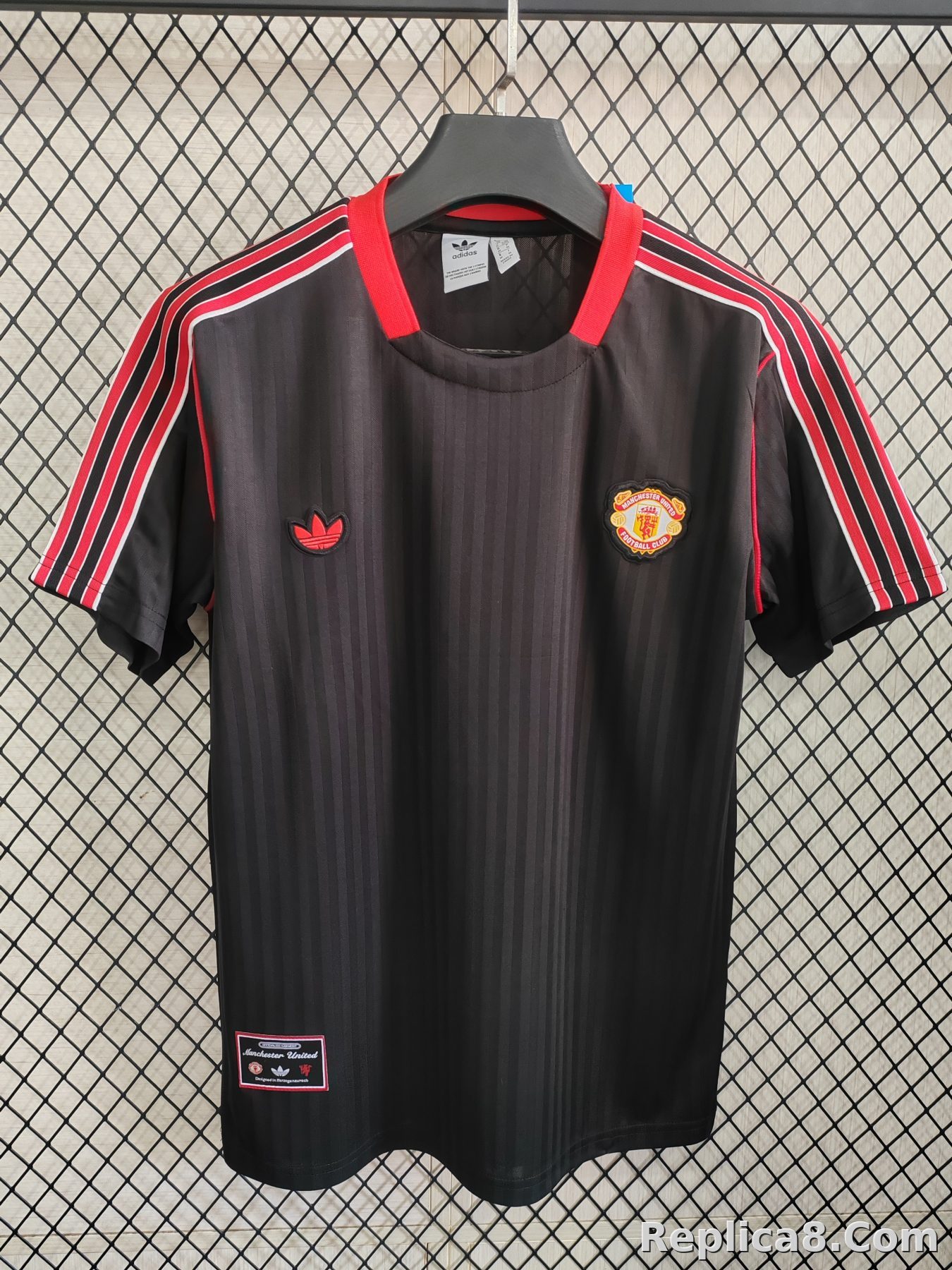 Manchester United Retro TBlack S-4 XL