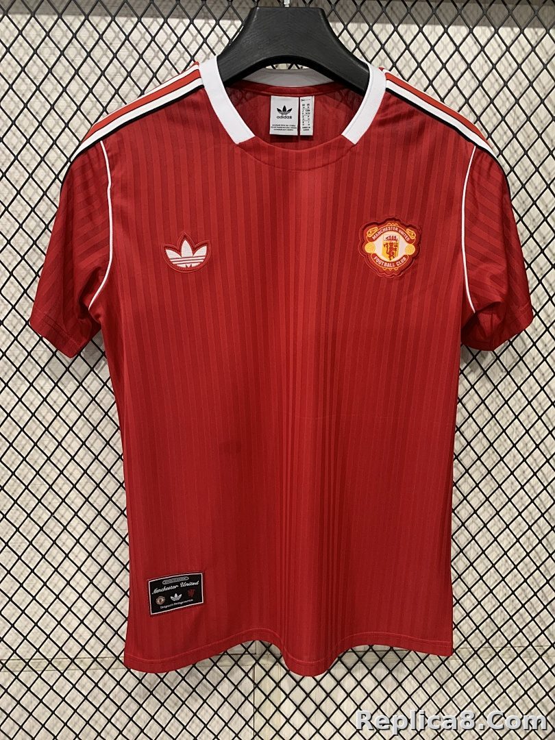 Manchester United Retro TRed S-4 XL - detail