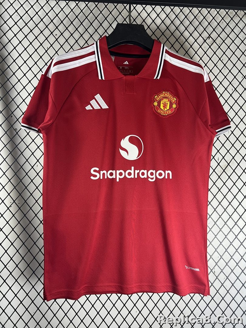 Red Manchester United Home Jersey - detail