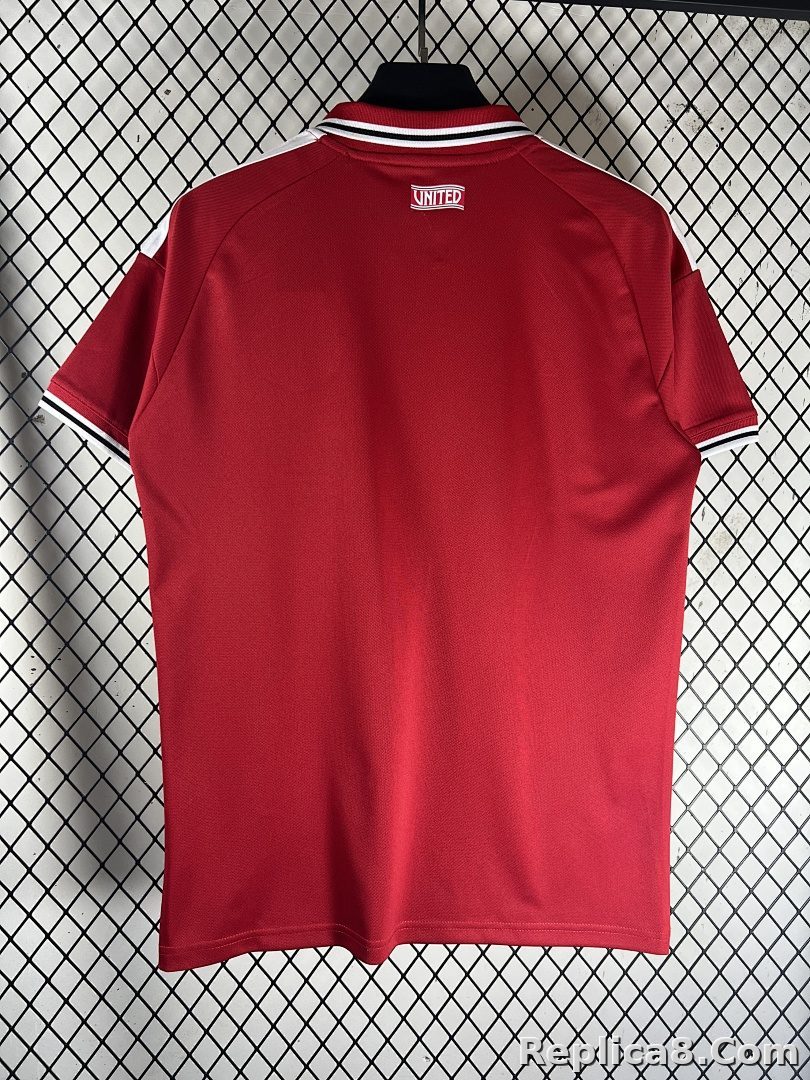 Red Manchester United Home Jersey - detail