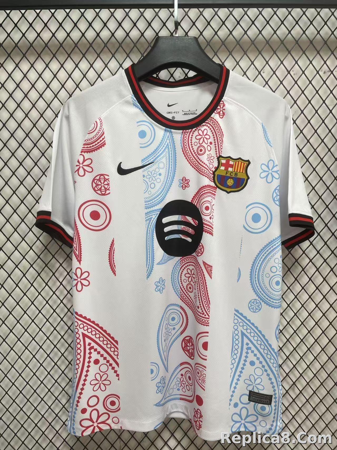 Barcelona White Special Edition S-4 XL