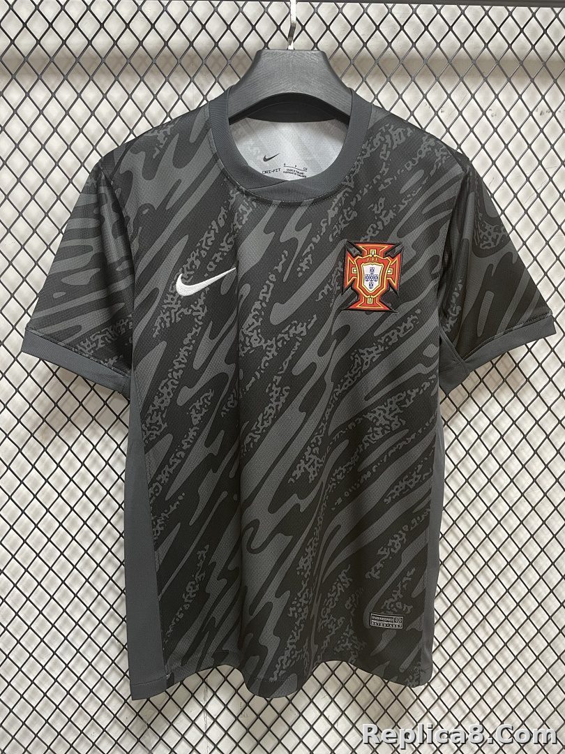 Portugal Goalkeeper Jersey S-4 XL - detail