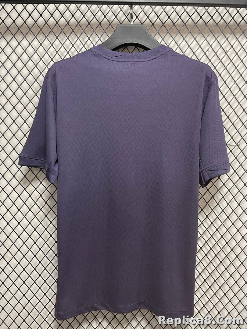 England S-2 XL - detail