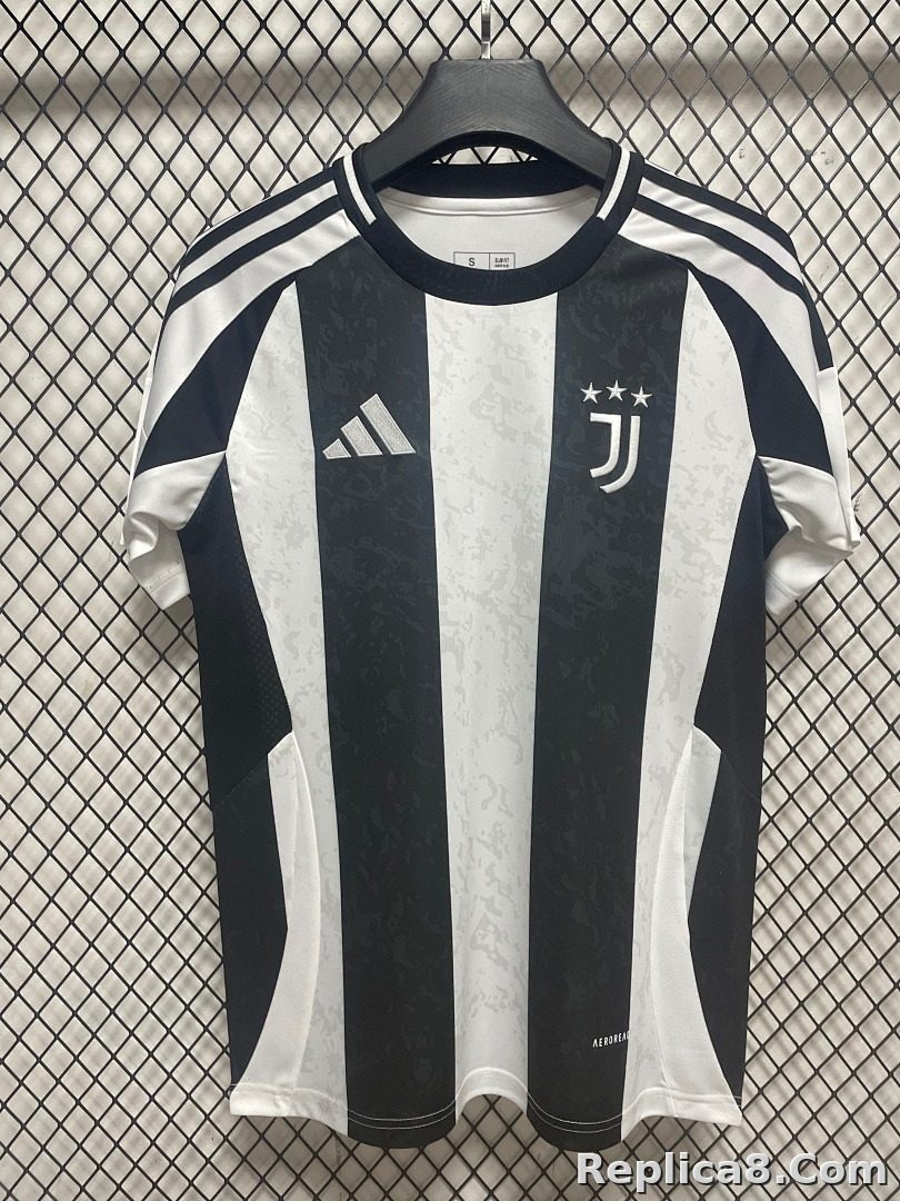 Juventus Home Jersey S-4 XL - detail