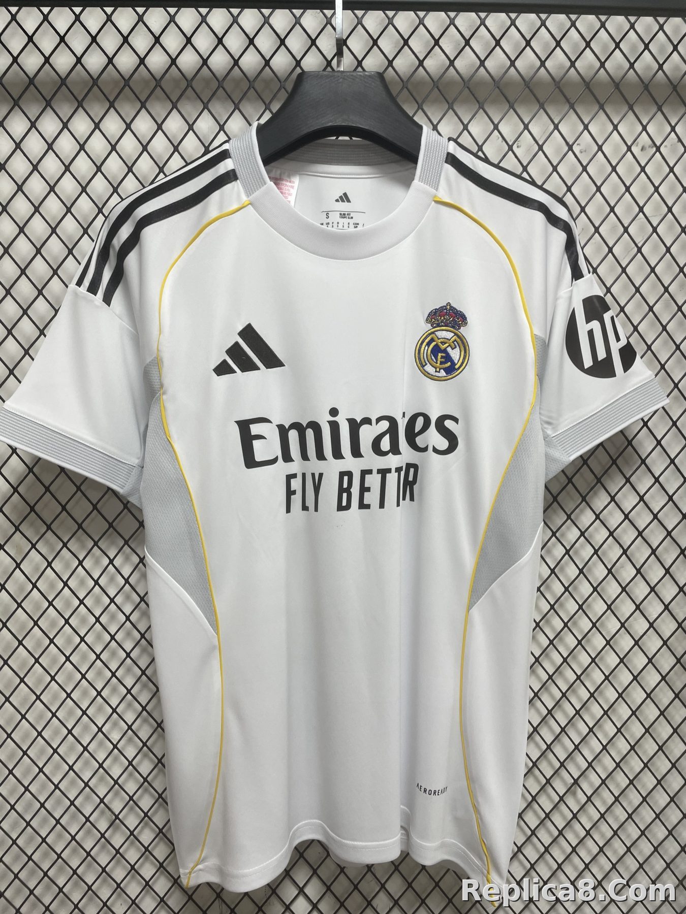 Real Madrid Home Jersey S-4 XL - detail