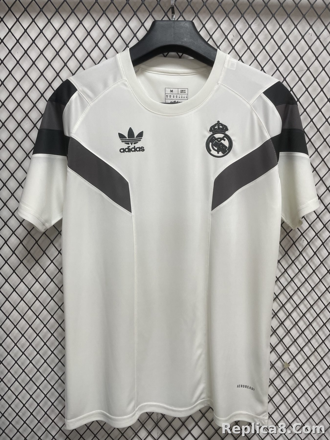 Real Madrid Special Edition TS-4 XL - detail